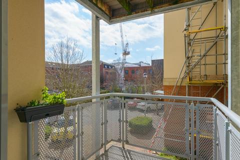 Flat 17, Ducrow Court Backfields, Bristol, BS2 8AQ