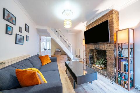 2 bedroom terraced house for sale, Shaftesbury Road, Watford, Hertfordshire