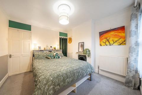 2 bedroom terraced house for sale, Shaftesbury Road, Watford, Hertfordshire