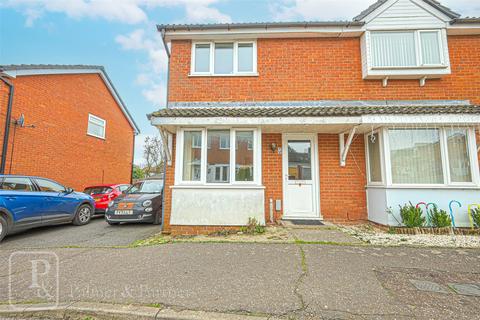 2 bedroom house to rent, Lydgate Close, Manningtree, Essex, CO11