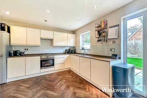 3 bedroom end of terrace house for sale, Morden Avenue, Dorset BH22