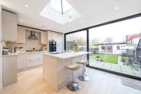 149 Norfolk Crescent, Sidcup, DA15 8HN