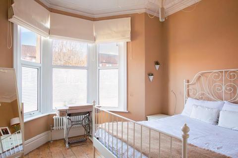 2 bedroom flat for sale, Christina Terrace, Bristol