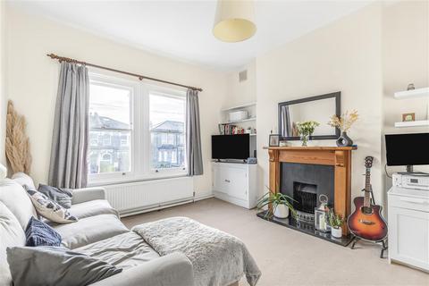 1 bedroom flat for sale, Ryde Vale Road, SW12