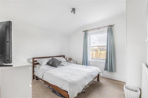 1 bedroom flat for sale, Ryde Vale Road, SW12