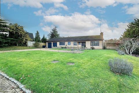 4 bedroom detached bungalow for sale, Teal Close, West Hunsbury, Northampton NN4