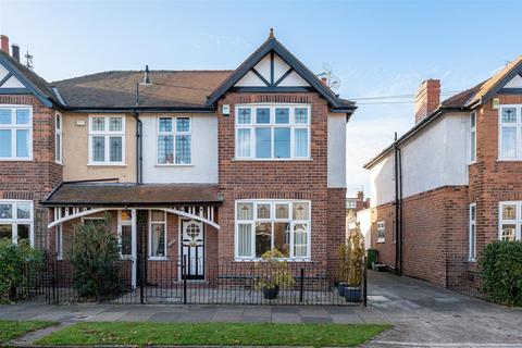 3 bedroom semi-detached house for sale, Chestnut Avenue, Stockton Lane, York, YO31 1BR