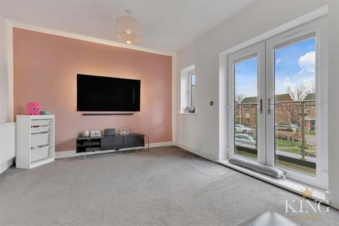 4 bedroom semi-detached house for sale, Duncan Road, Stratford Upon Avon