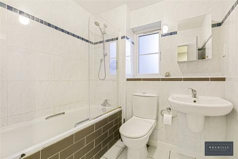 2 bedroom apartment for sale, Collingwood Place, WALTON-ON-THAMES, Surrey, KT12