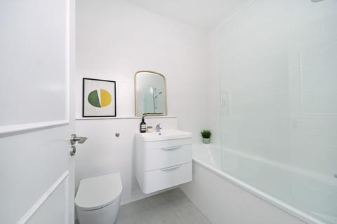 12b Nemoure Road, London, W3 6NZ