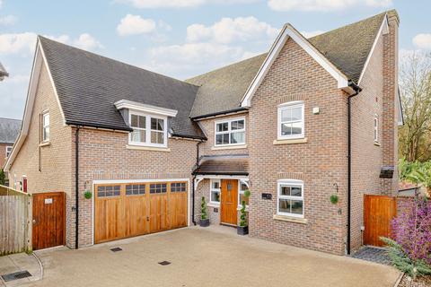 5 bedroom detached house for sale, Gill Edge, Stansted, CM24