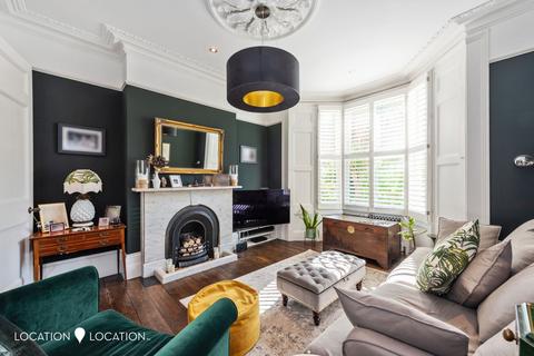 3 bedroom terraced house for sale, Maury Road, London, N16