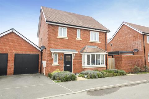 3 bedroom detached house for sale, Hilton Drive, Hatfield Peverel