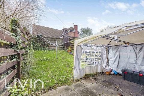 3 Willow Mount, Croydon, CR0 5LD