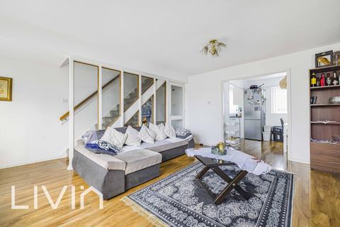 3 Willow Mount, Croydon, CR0 5LD
