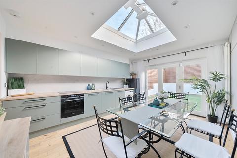 3 bedroom terraced house for sale, Isham Road, LONDON SW16