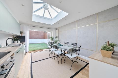 3 bedroom terraced house for sale, Isham Road, LONDON SW16