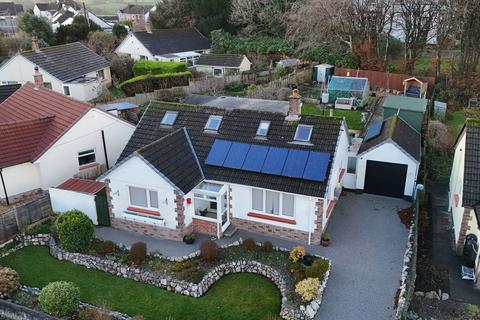 8 Abbotsfield Close, Tavistock, PL19 8EX
