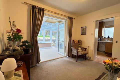 8 Abbotsfield Close, Tavistock, PL19 8EX