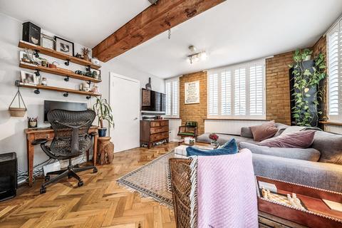 1 bedroom flat for sale, Maltings Place, Tower Bridge Road, SE1.