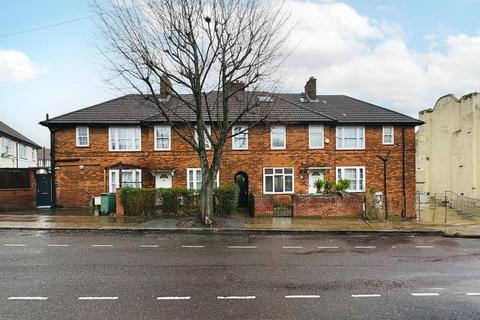 4 bedroom terraced house for sale, Compton Crescent, London