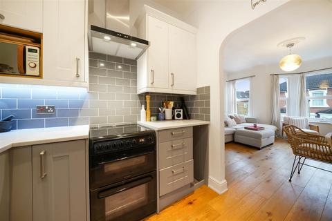 2 bedroom apartment for sale, Glebe Road, Bromley BR1