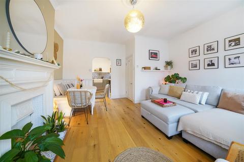 2 bedroom apartment for sale, Glebe Road, Bromley BR1