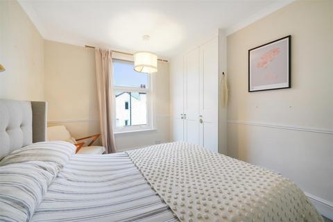13a Glebe Road, Bromley, BR1 3NT