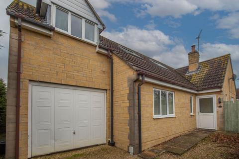 3 bedroom chalet for sale, Monks Park, Milbourne, SN16