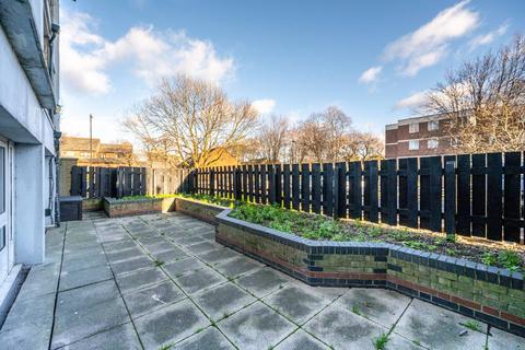 1 bedroom flat for sale, Chisley Road, Tottenham, London, N15