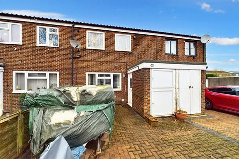 Edith Cavell Close, Thetford, IP24