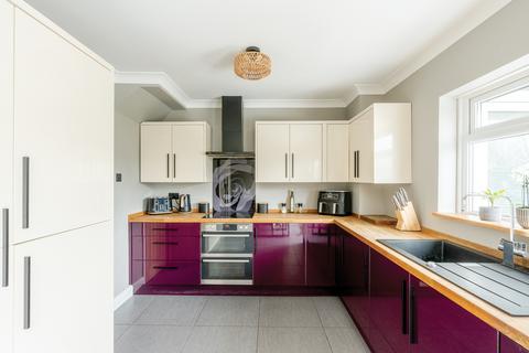 3 bedroom end of terrace house for sale, Bristol BS10