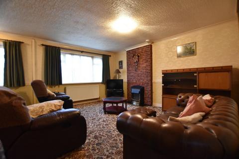 3 bedroom detached bungalow for sale, Blackthorn Close, Scunthorpe