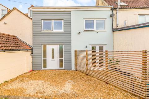 2 bedroom terraced house for sale, Church Road, Kingswood