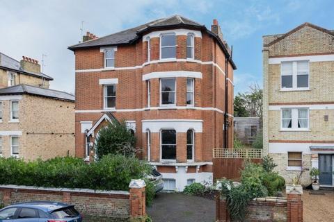 2 bedroom flat for sale, Colinette Road, London