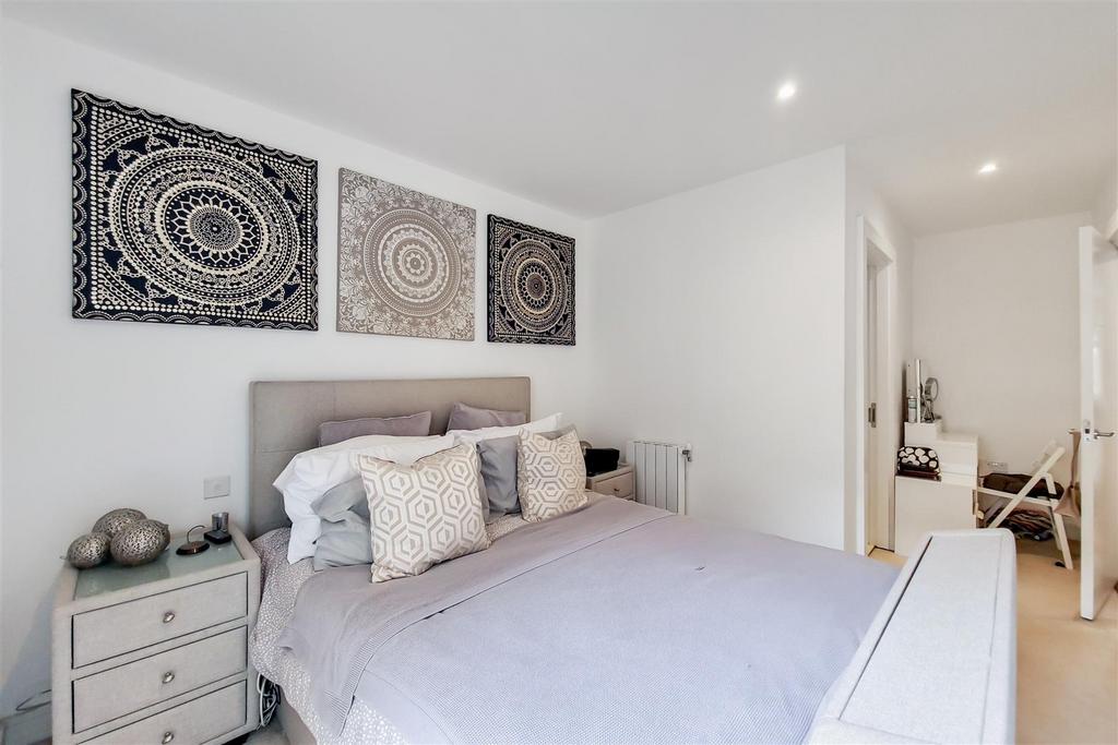 4 Main Bedroom-1.jpg
