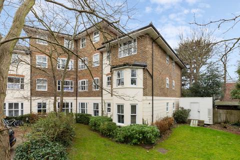 1 bedroom flat to rent, Kings Court, 1 Bessborough Road, London