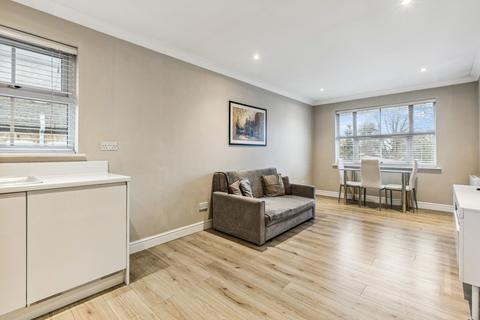 1 bedroom flat to rent, Kings Court, 1 Bessborough Road, London