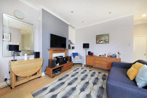 3 bedroom flat for sale, Bedford Road, Clapham, London