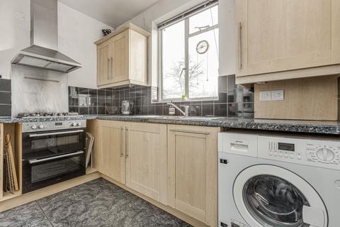 2 bedroom flat for sale, Bromfelde Road, London