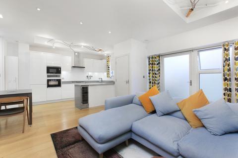 1 bedroom flat for sale, Houghton Square, London