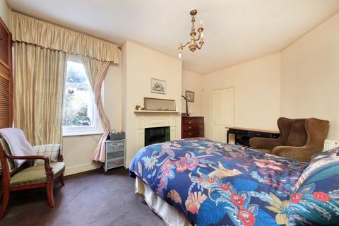 2 bedroom flat for sale, Aristotle Road, London