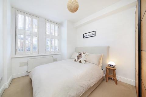 1 bedroom flat for sale, Earlsfield Road, London