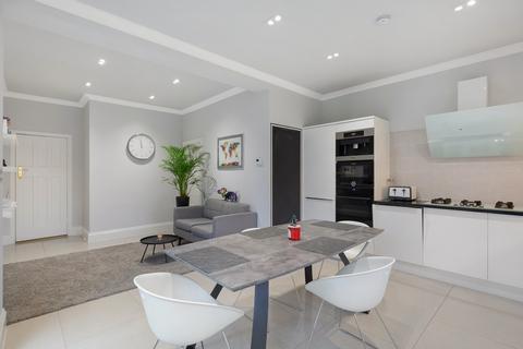 5 bedroom detached house for sale, London W3