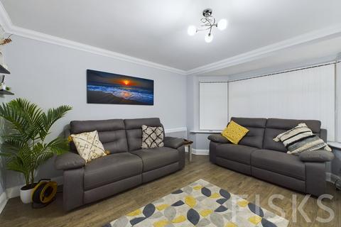 2 bedroom flat for sale, Clare Road, Benfleet, SS7