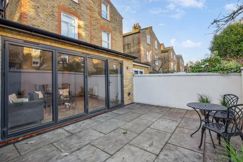 4 bedroom apartment for sale, Tooting Bec Road, SW17