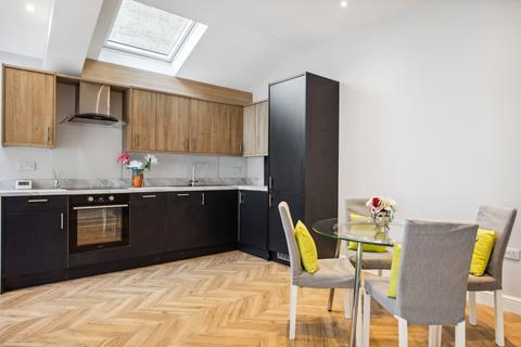 4 bedroom apartment for sale, Tooting Bec Road, SW17