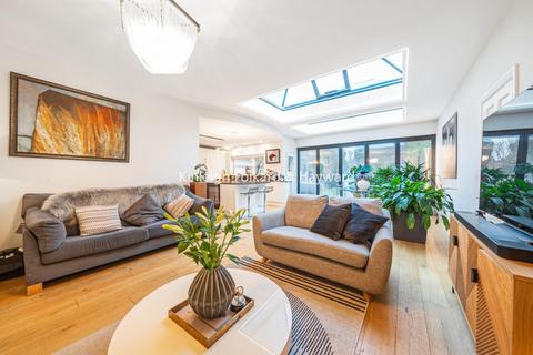 14 Quernmore Road, Bromley, BR1 4EH
