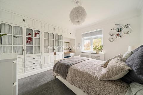 14 Quernmore Road, Bromley, BR1 4EH