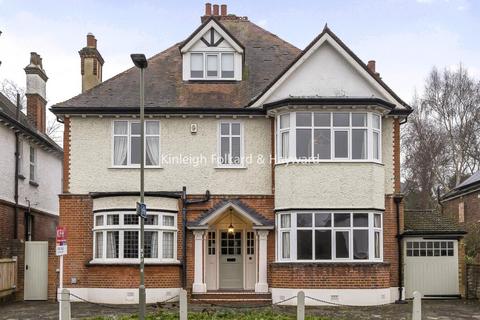 6 bedroom detached house for sale, Kinnaird Avenue, Bromley